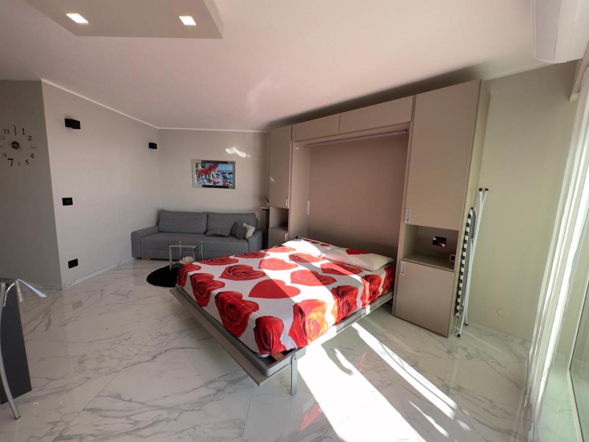 Exclusive Panoramic Sea View In Victoria Beach Menton Exterior foto